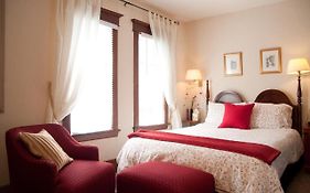 Homestead House B&B